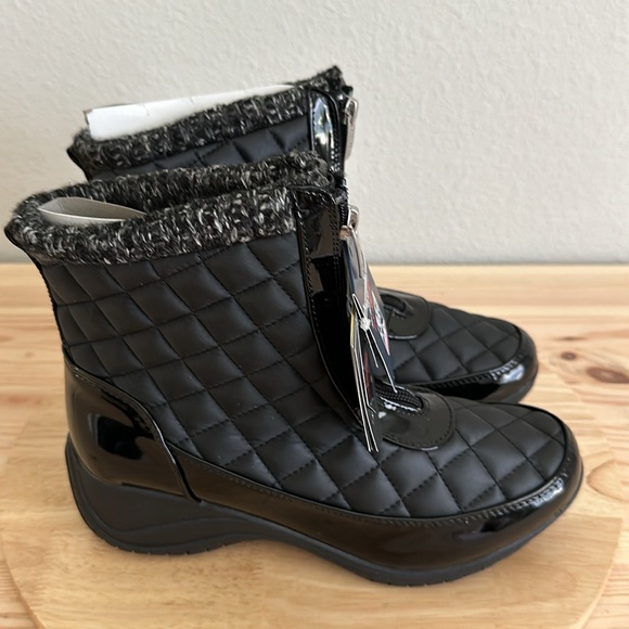 Khombu Waterproof Front-Zip Winter Boots - Megan - Picture 3 of 7